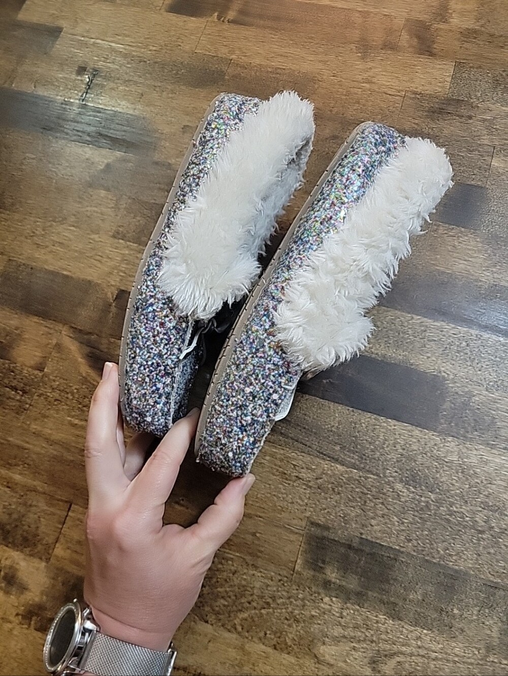 Sparkly Glitter Moccasin Slippers with Faux Fur Trim Girls Size 3 - Picture 5 of 16
